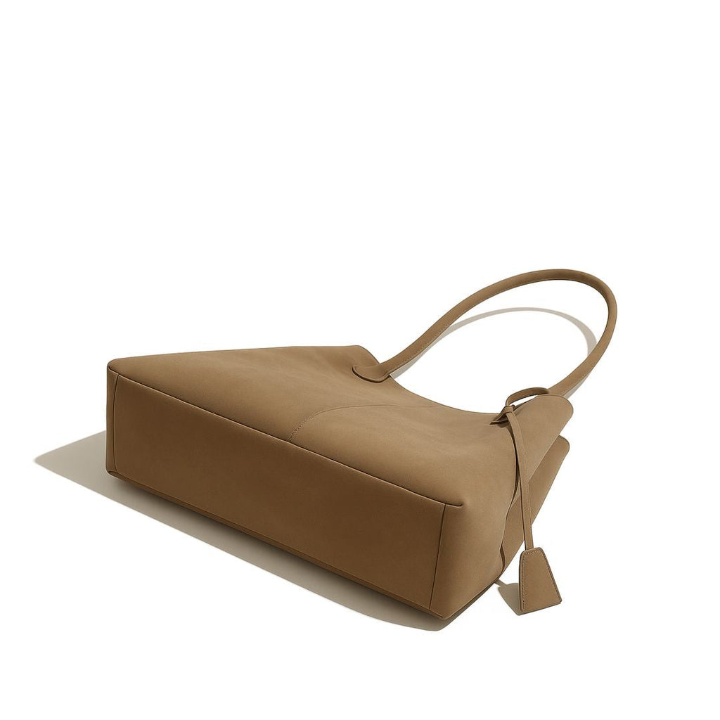 Damen Handtasche creme beige Leder Shopper Tote Charm Detail