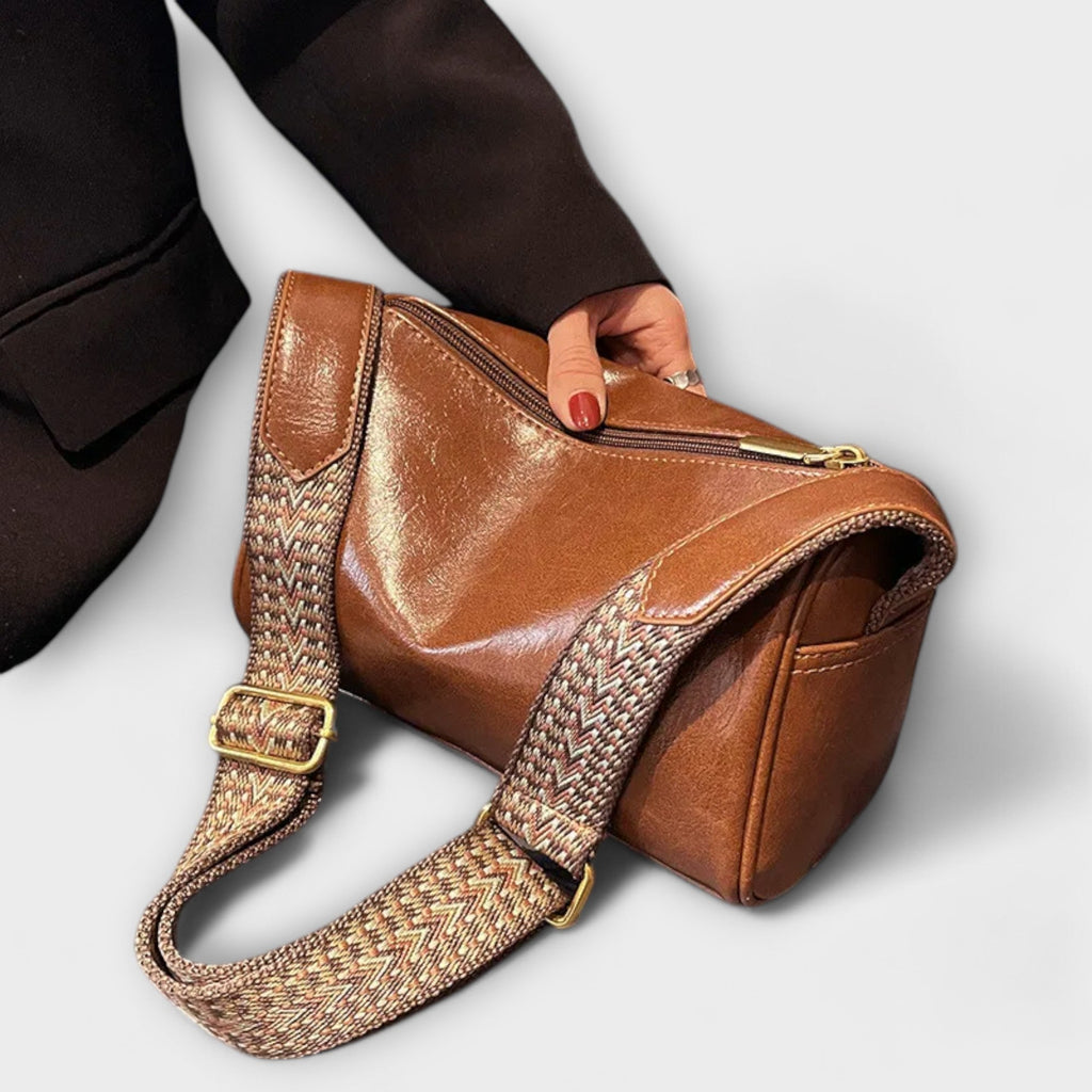 Damen Umhängetasche Crossbody Bag cognac Webmuster Golddetails