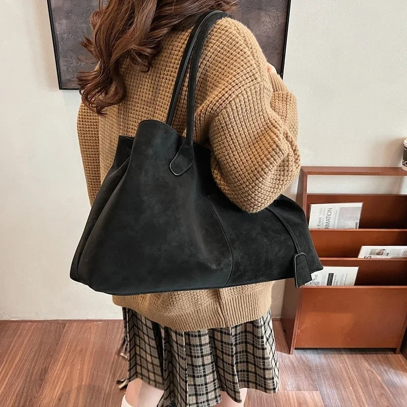 Tote Bag Damen Wildleder Lederanhänger taupe alltag Büro