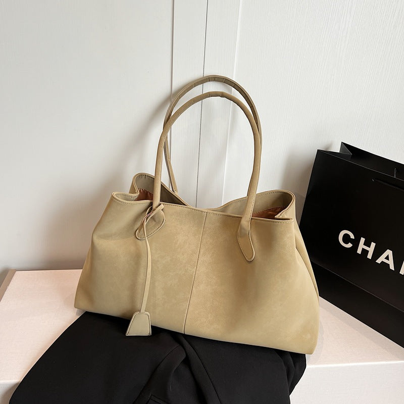 Damen Shopper Tote Bag in Taupe mit Charm-Detail für Alltag